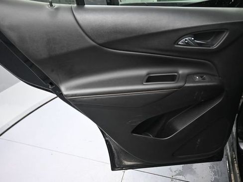 Used 2020 Chevrolet Equinox Premier FWD image 18