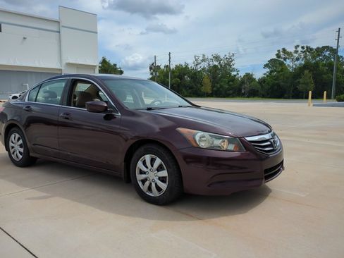 Used 2011 Honda Accord LX image 3
