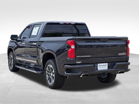Used 2023 Chevrolet Silverado 1500 High Country w/ Z71 Off-Road Package AWD/4WD image 5