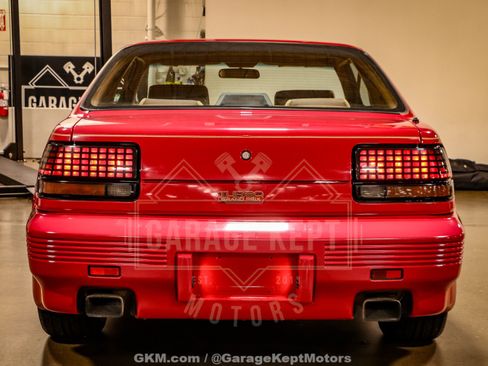 Used 1990 Pontiac Grand Prix SE FWD image 44