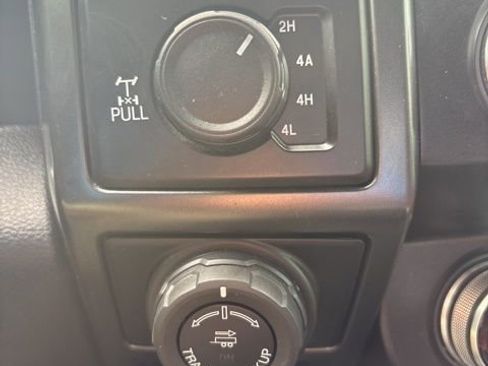 Used 2020 Ford F150 Lariat w/ Equipment Group 502A Luxury AWD/4WD image 23