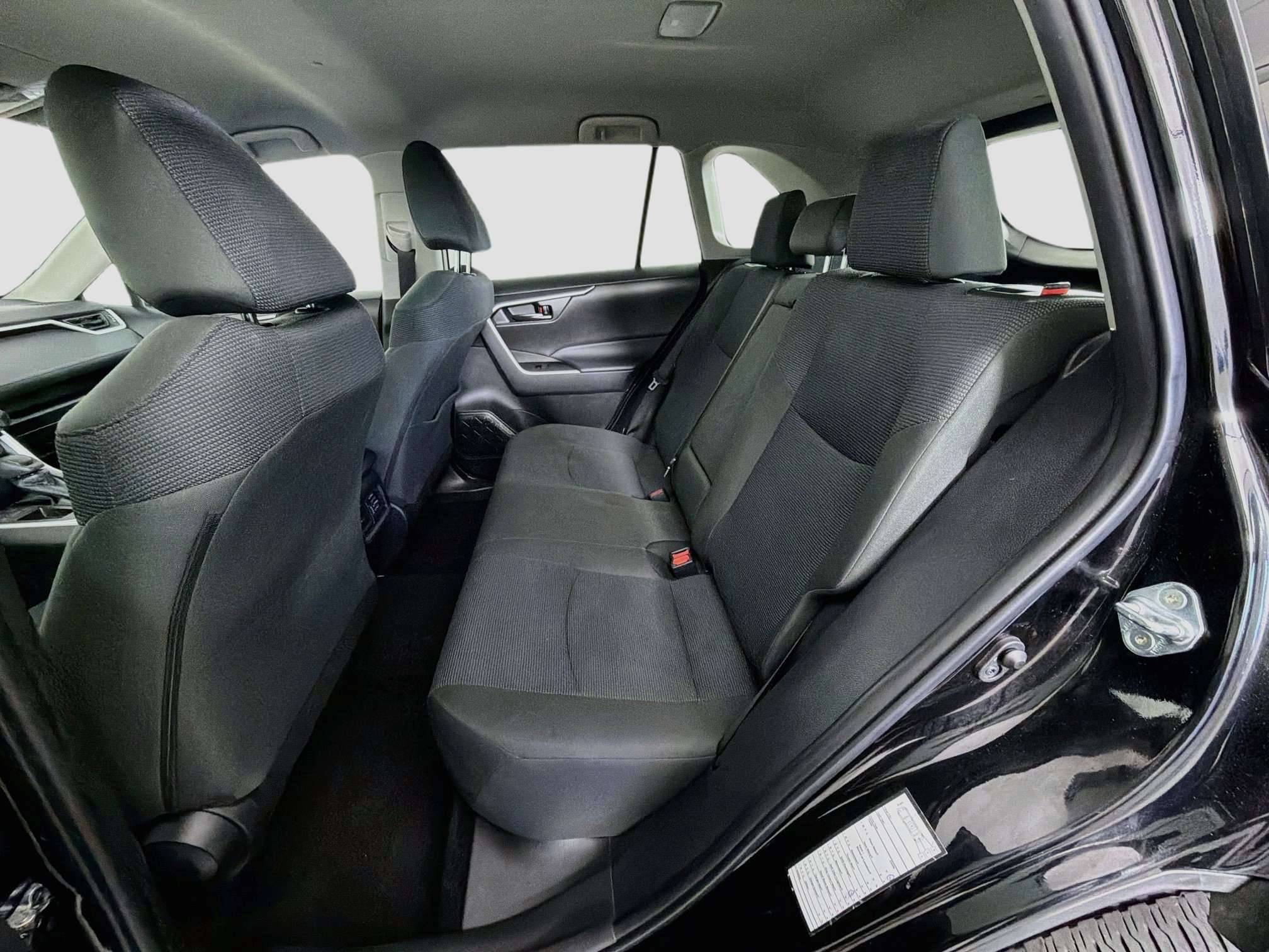 Used 2025 Toyota RAV4 LE FWD image 27