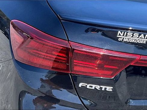 Used 2024 Kia Forte GT-Line FWD image 20