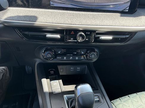 New 2026 Nissan Kicks SV w/ SV Premium Package image 14