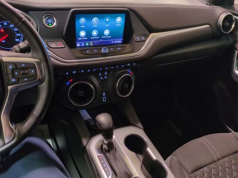 Used 2020 Chevrolet Blazer LT image 19