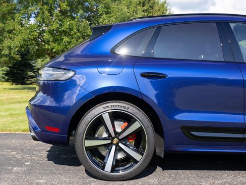 Used 2024 Porsche Macan GTS AWD/4WD image 22
