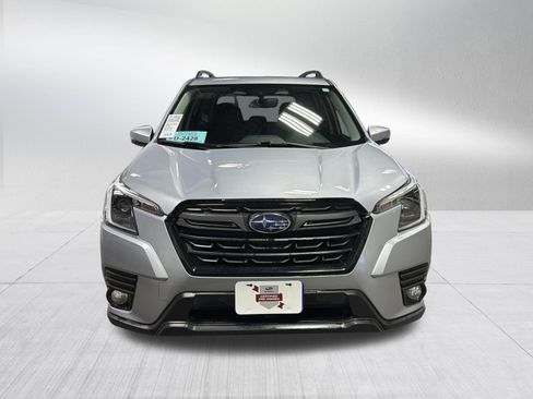 Certified 2023 Subaru Forester Limited image 2