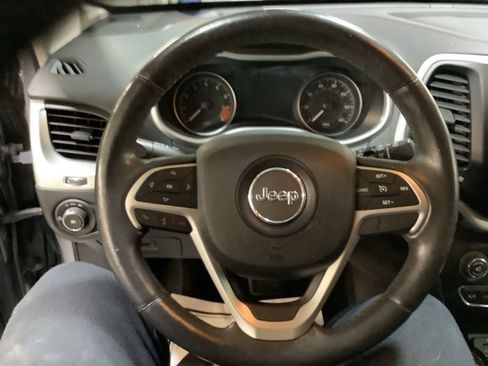 Used 2014 Jeep Cherokee Trailhawk w/ Leather Interior Group image 24