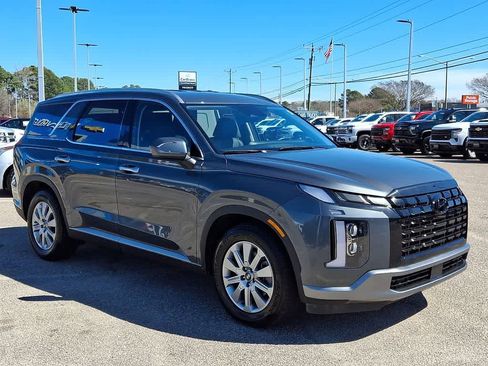 Used 2024 Hyundai Palisade SEL image 3