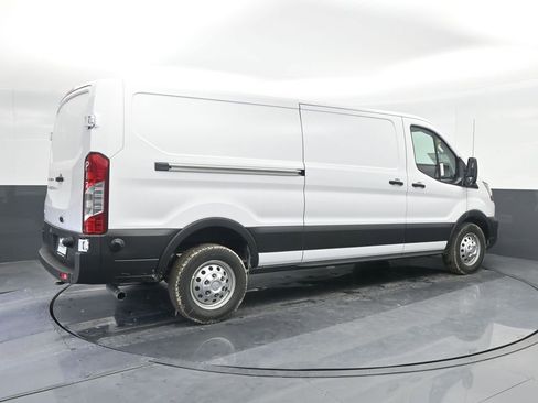 Used 2024 Ford Transit 150 Low Roof AWD image 15
