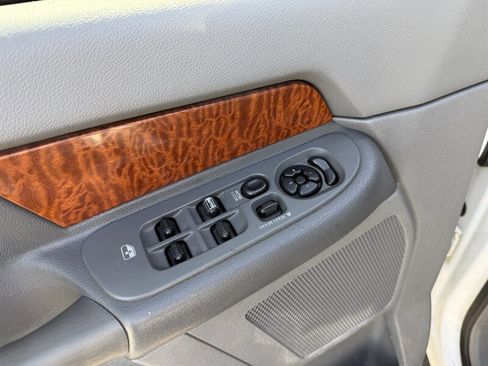 Used 2006 Dodge Ram 3500 Truck Laramie w/ Protection Group AWD/4WD image 18