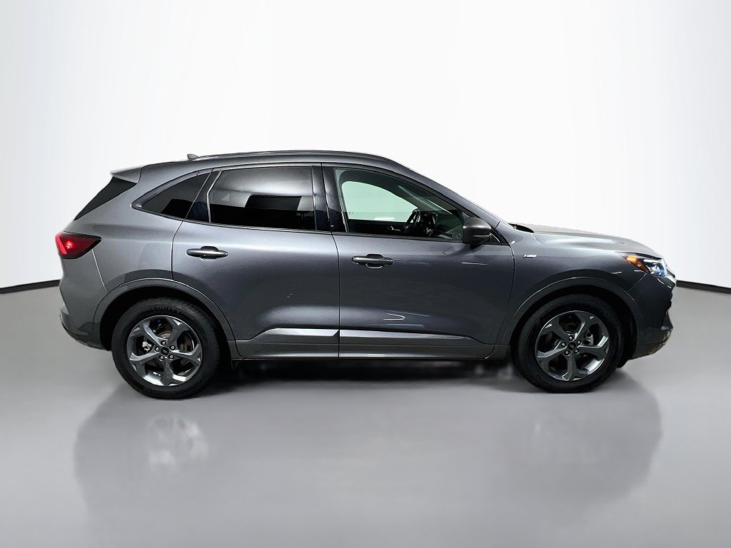 Used 2023 Ford Escape ST-Line w/ Equipment Group 301A FWD image 2