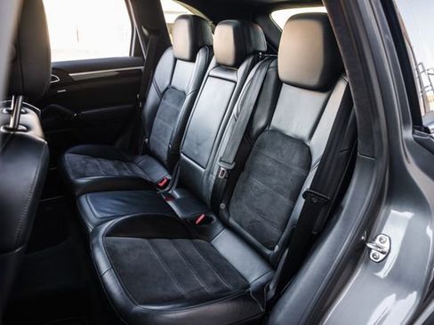 Used 2014 Porsche Cayenne GTS image 69