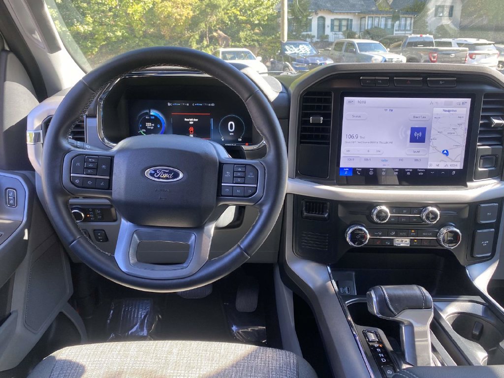Used 2023 Ford F150 Lightning XLT AWD/4WD image 12