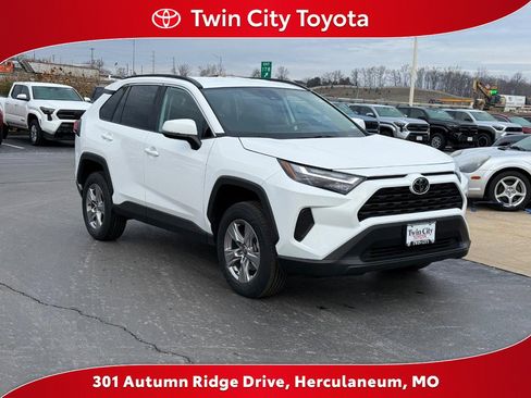 Certified 2024 Toyota RAV4 XLE image 1