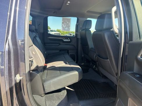Certified 2022 Chevrolet Silverado 1500 LT w/ Leather Package AWD/4WD image 33