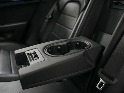 Used 2025 Porsche Panamera 4 E-Hybrid AWD/4WD image 20