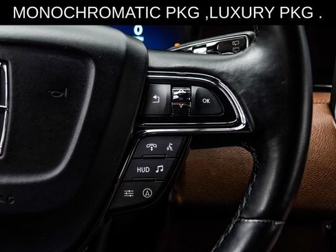 Used 2023 Lincoln Navigator Reserve AWD/4WD image 32