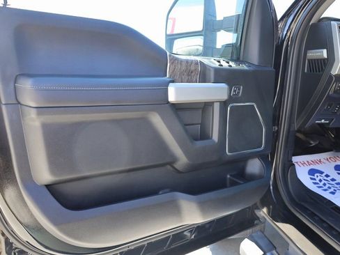 Used 2017 Ford F350 Lariat w/ Lariat Ultimate Package image 10
