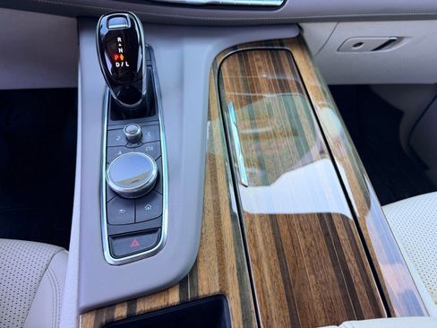 Used 2023 Cadillac Escalade Premium Luxury Platinum w/ LPO, Radiant Package AWD/4WD image 13
