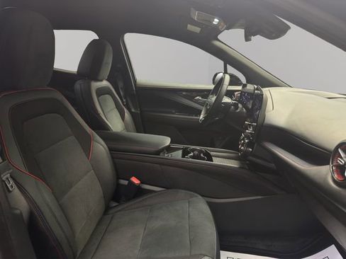 Used 2025 Chevrolet Blazer EV RS image 43