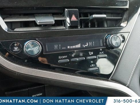 Used 2024 Toyota Camry XSE FWD image 9