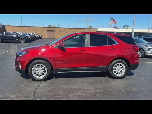 Used 2023 Chevrolet Equinox LT image 5