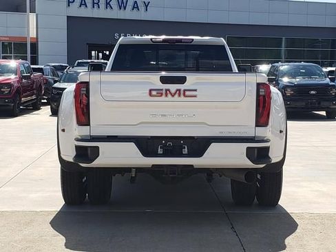 Used 2025 GMC Sierra 3500 Denali w/ Denali Reserve Package AWD/4WD image 7