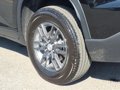 Certified 2025 GMC Acadia Elevation image 8