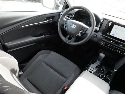 Certified 2025 Toyota Camry LE image 9