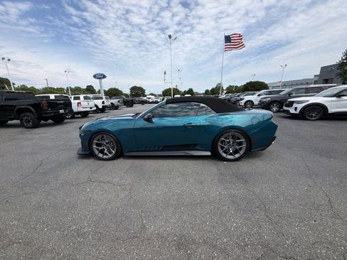 New 2026 Ford Mustang GT Premium w/ GT Performance Package RWD image 10