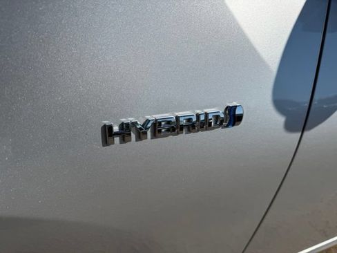 Used 2018 Toyota Prius Two w/ Prius Two Safety Plus Package FWD image 7