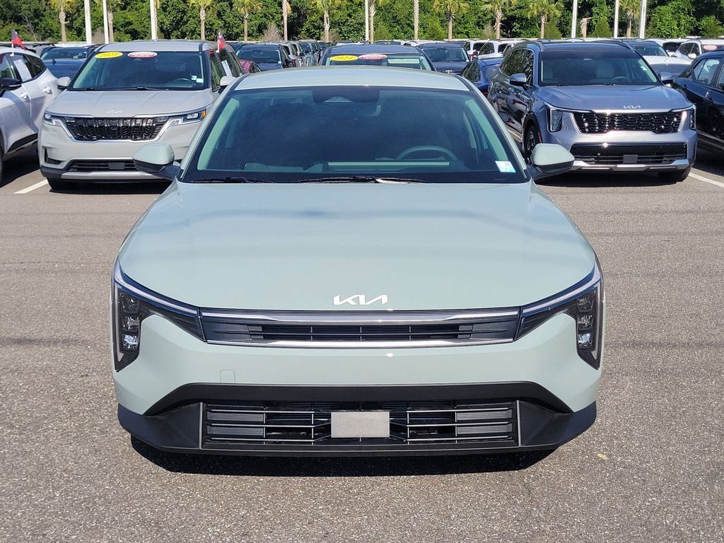 New 2026 Kia K4 FWD image 2