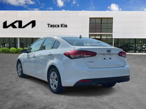 Used 2017 Kia Forte LX FWD image 6