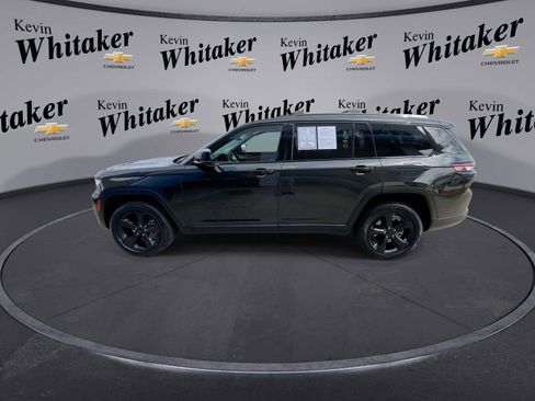 Used 2023 Jeep Grand Cherokee L Limited w/ Luxury Tech Group II image 5