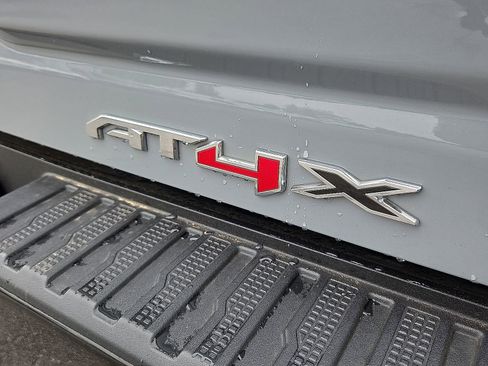 Used 2024 GMC Sierra 2500 AT4X AWD/4WD image 8