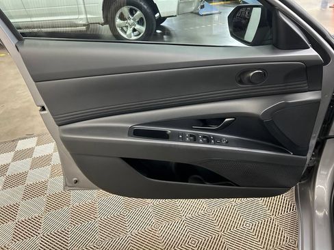 Used 2025 Hyundai Elantra Sport FWD image 20