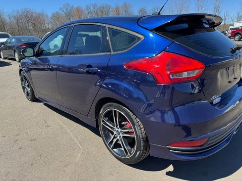 Used 2016 Ford Focus ST w/ Equipment Group 401A image 10