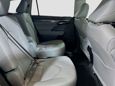 New 2026 Toyota Highlander Limited AWD/4WD image 28
