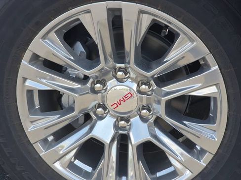 New 2026 GMC Yukon XL Denali w/ Advanced Technology Package AWD/4WD image 11