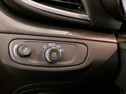 Used 2021 Buick Encore Preferred w/ Safety Package AWD/4WD image 30