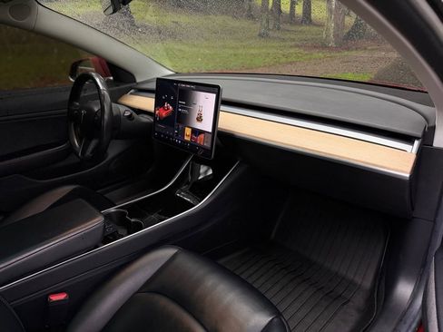 Used 2018 Tesla Model 3 Long Range RWD image 53