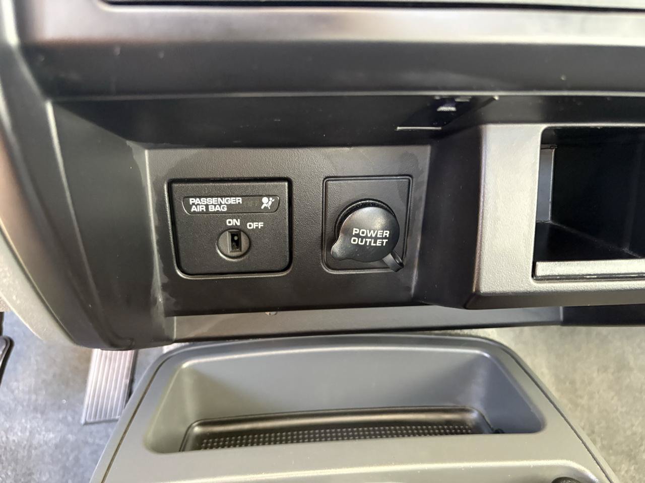 Used 2006 Dodge Dakota ST w/ Trailer Tow Group RWD image 43