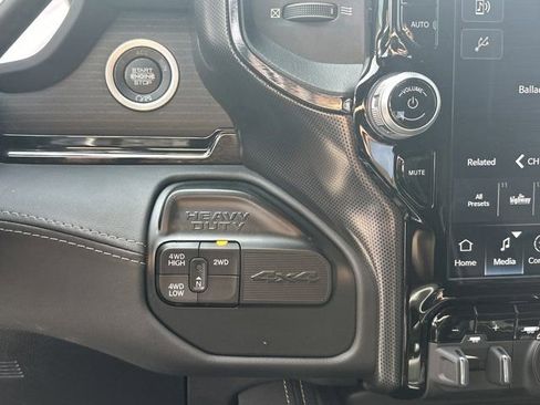 Used 2024 RAM 3500 Limited AWD/4WD image 36