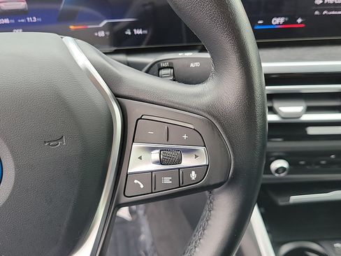 Used 2023 BMW i4 eDrive35 RWD image 27