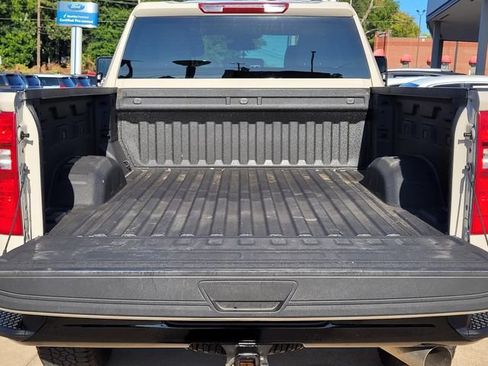 Used 2026 Chevrolet Silverado 2500 Custom w/ Custom Value Package AWD/4WD image 9