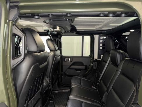 Used 2021 Jeep Wrangler Unlimited Rubicon AWD/4WD image 21