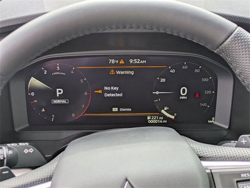 New 2025 Mitsubishi Outlander SE image 19