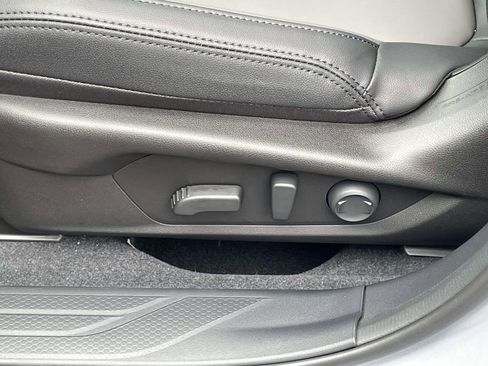 New 2026 Subaru Outback Premium image 19