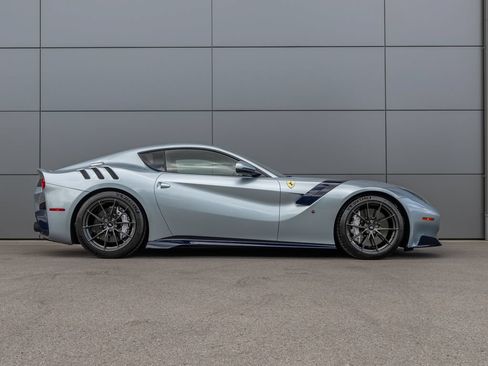 Used 2017 Ferrari F12tdf RWD image 5